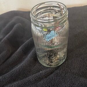 1 QT silver toned jewelry beautiful.